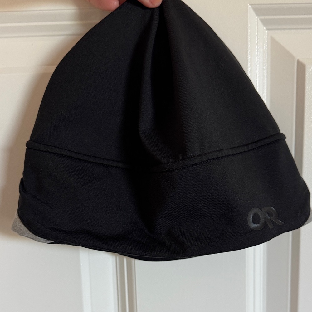 Outdoor Research Black and Gray Hat